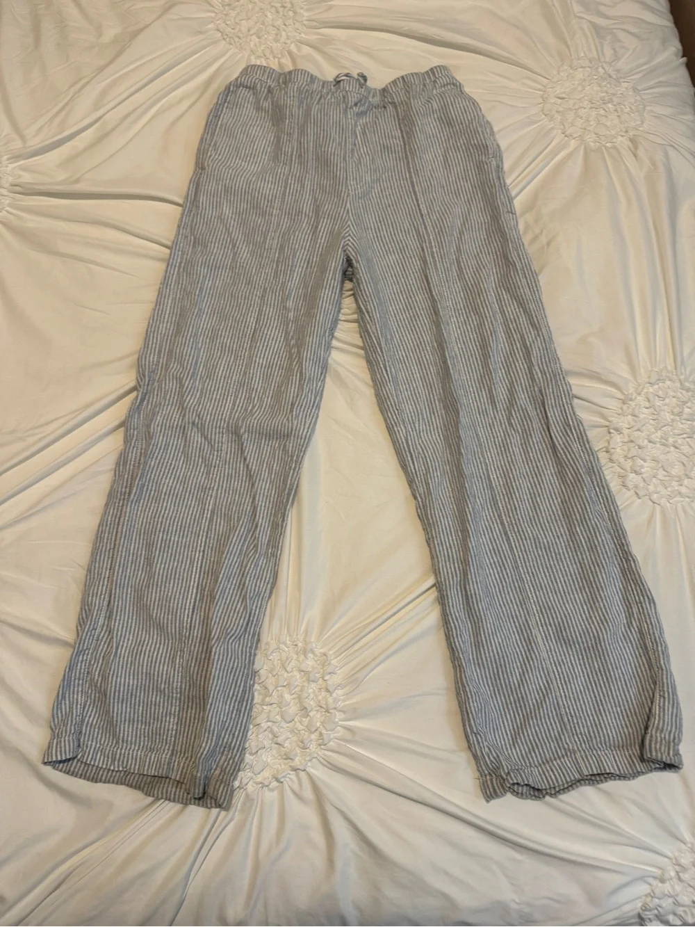 Old Navy Light Blue & White Striped Linen